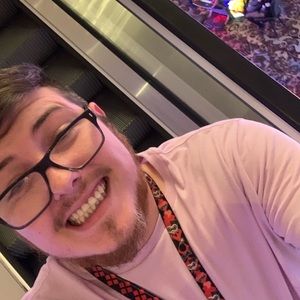 Meet your Posher, Dejay